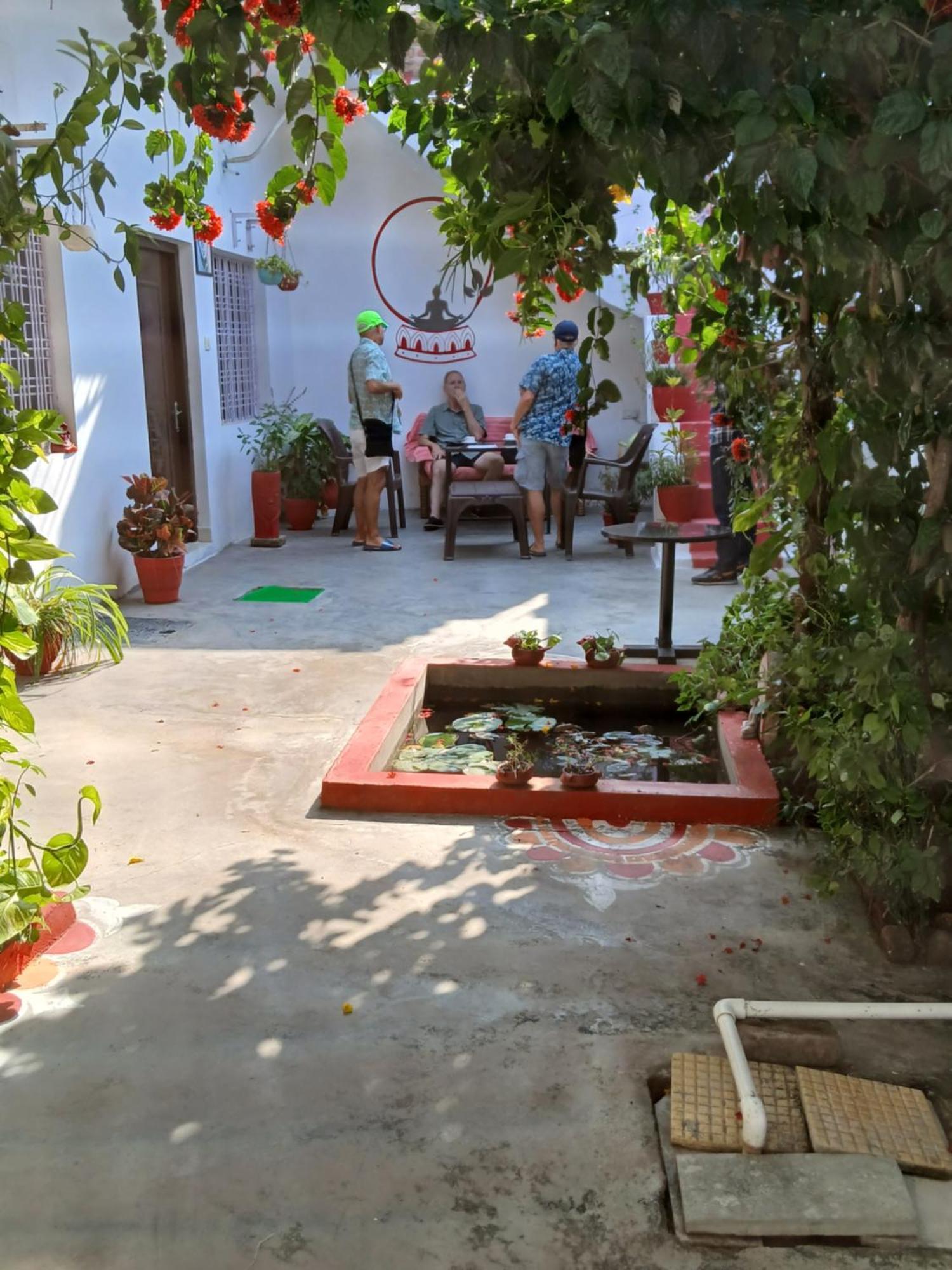 The Highvill Home Stay Khajuraho Bagian luar foto
